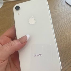 iPhone XR 128gb - Verizon/Unlocked